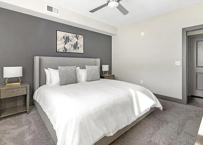 Landing Modern Apartment With Amazing Amenities