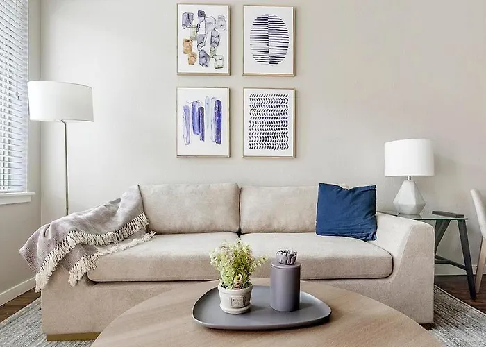 Landing Modern Apartment With Amazing Amenities