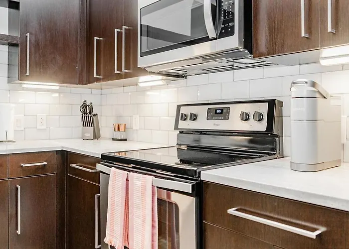 Landing Modern Apartment With Amazing Amenities