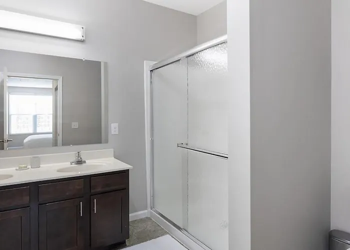 Landing Modern Apartment With Amazing Amenities