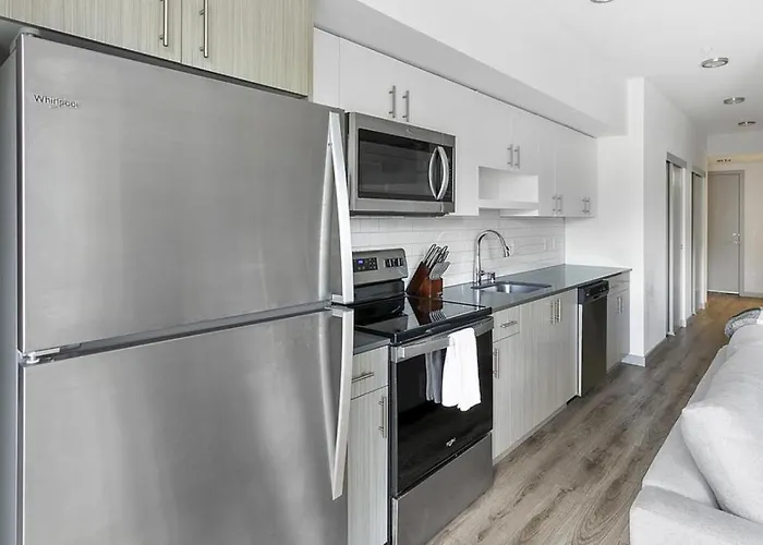 Landing Modern Apartment With Amazing Amenities