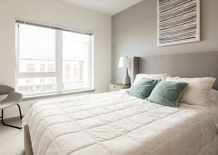 Landing Modern Apartment With Amazing Amenities