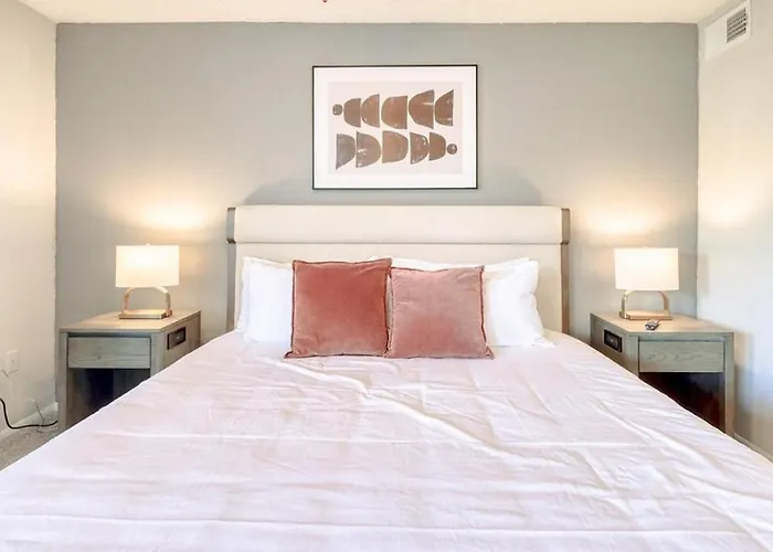 Landing Modern Apartment With Amazing Amenities