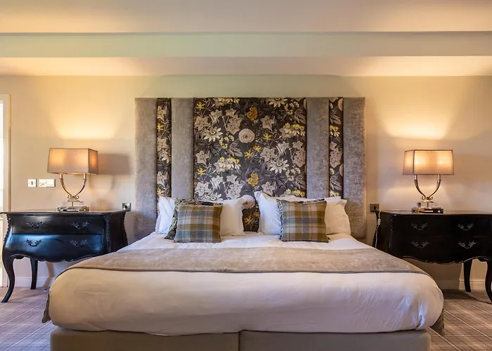 Peak Edge Hotel