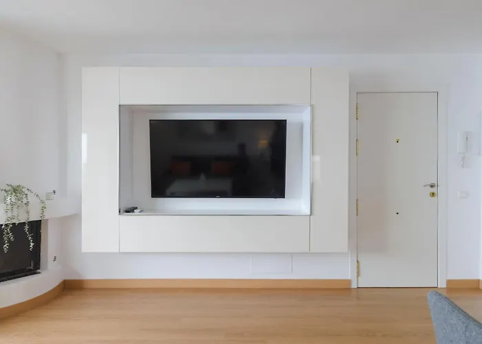 Sea Front Apartment In Marbella Center
