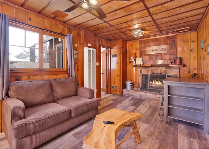 Little Pines Couples Lakeside Cabin By Big Bear Vacations