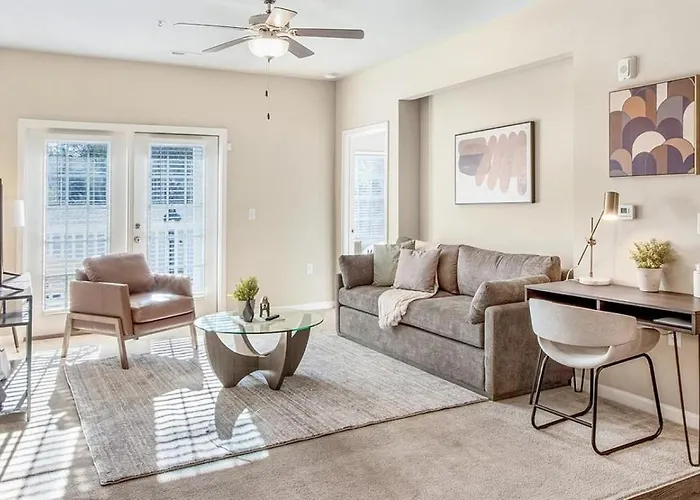 Landing Modern Apartment With Amazing Amenities