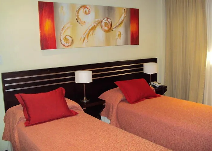 Promenade Hotel