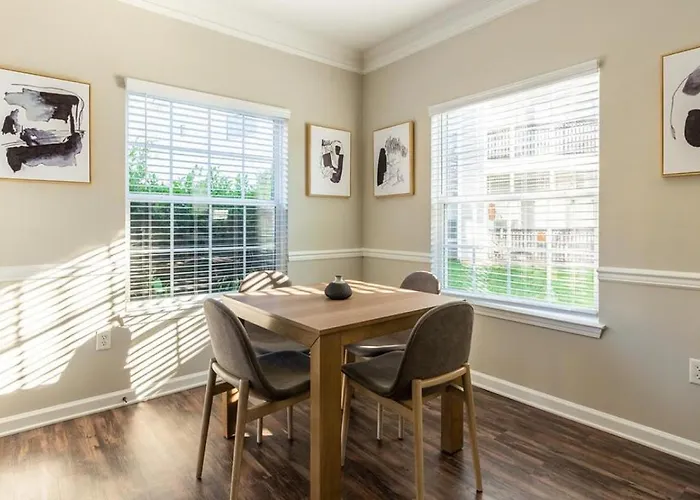 Landing Modern Apartment With Amazing Amenities