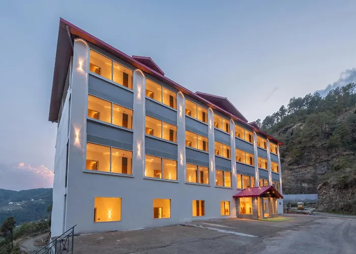 Kavin - The Chail Resort