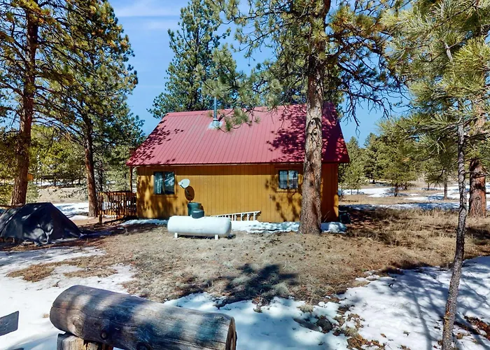 Tranquil Wet Mtn Cabin W/ Views On 3 Acres!