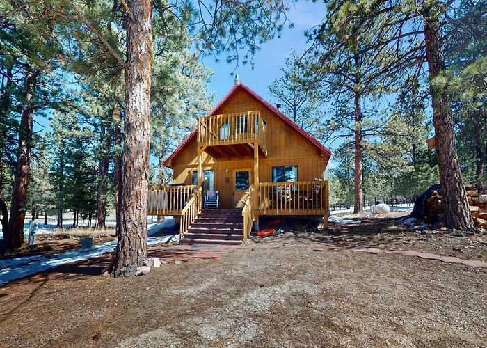Tranquil Wet Mtn Cabin W/ Views On 3 Acres!