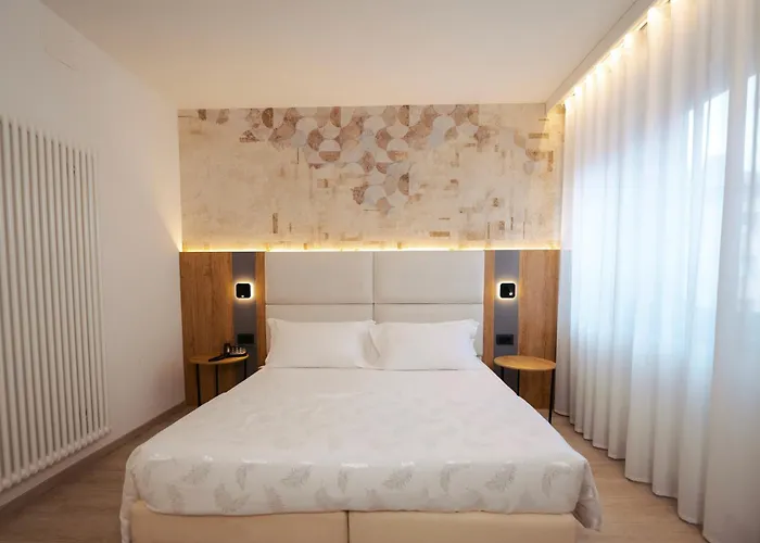 Hotel Everest