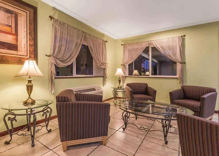 Super 8 By Wyndham Sacramento