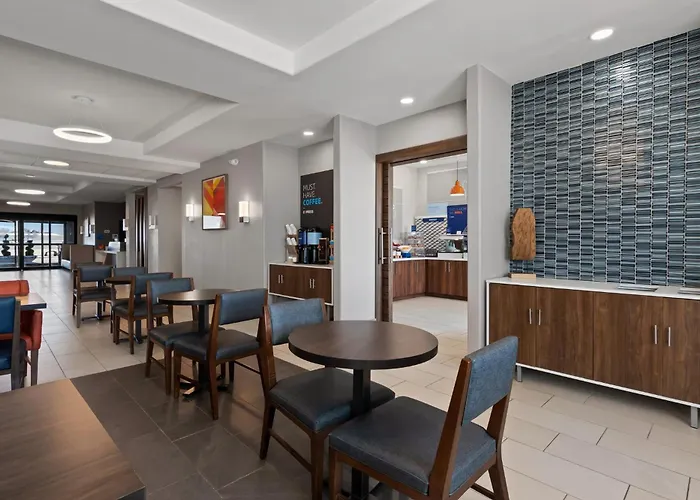 Holiday Inn Express & Suites Oklahoma City Nw - Quail Springs By Ihg