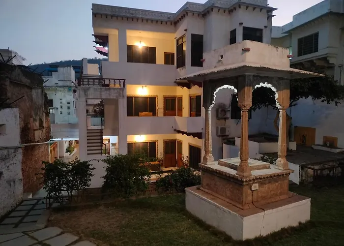 Haveli Braj Bhushanjee Heritage Hotel And Museum