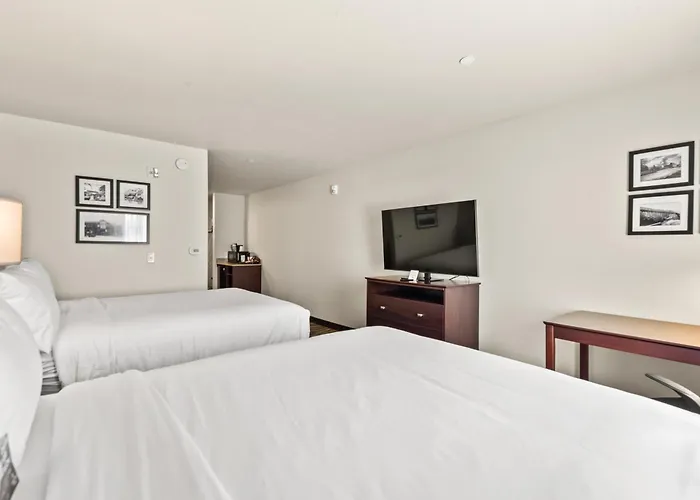 Cobblestone Hotel & Suites - Cullman