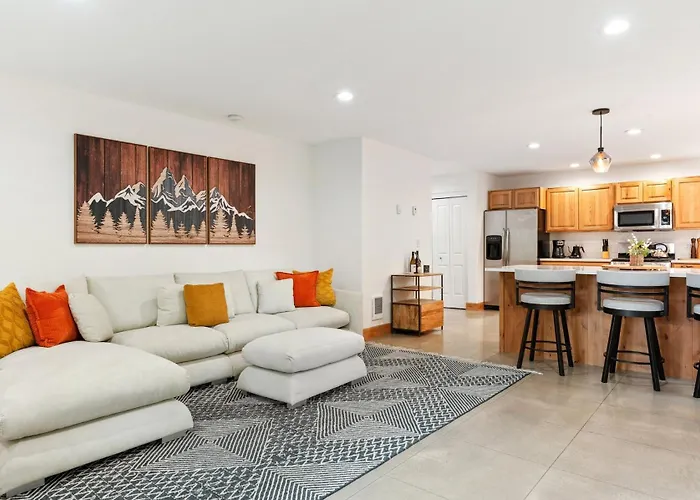 Family Home - Sandpointschweitzer