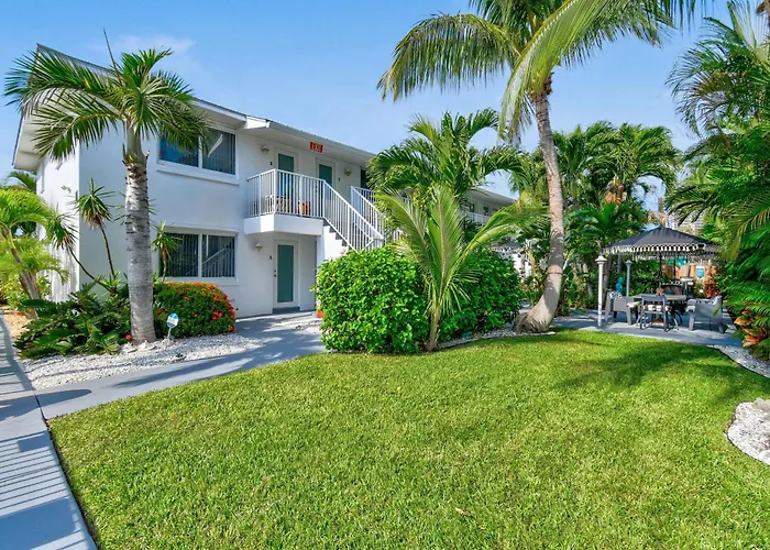Sunshine Shores Boutique Apartments