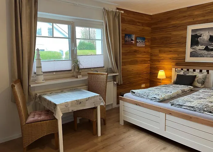 Appartement 1 mit Küche und neuem Bad, frisch saniert