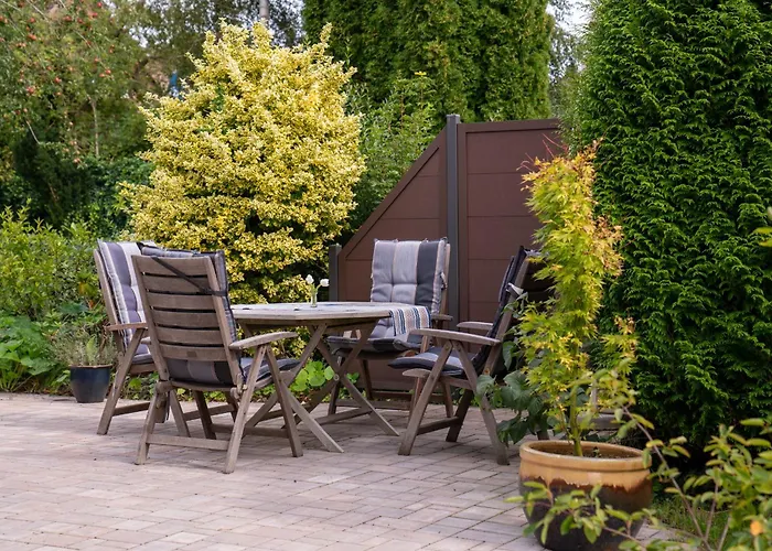 Ferienhaus Seeschwalbe mit großem Garten