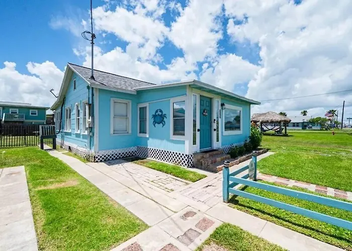The Cottage - Downtown Rockport