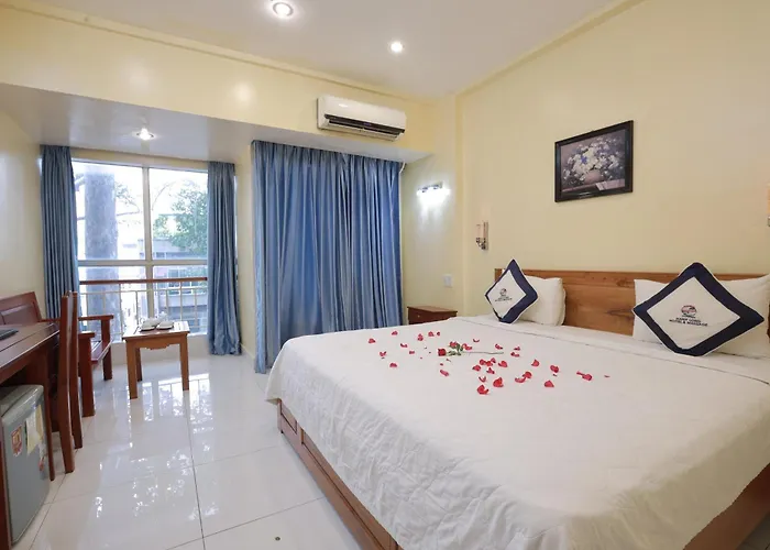 Khách Sạn Hạnh Long