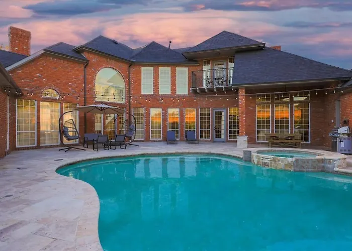 Gorgeous Vacation Home W Private Pool