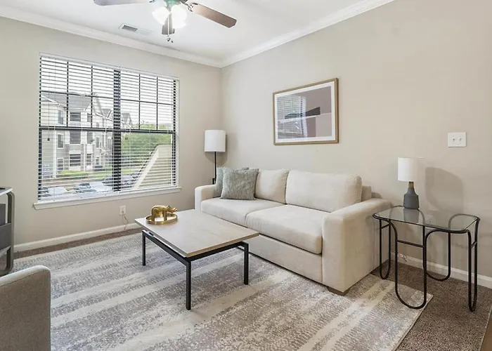 Landing At Crescent Park Commons - 1 Bedroom In Greer