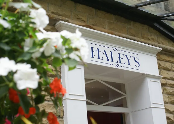 Haley'S Hotel