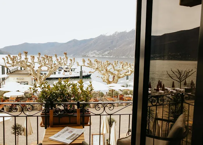 Vista Lakefront Boutique Hotel