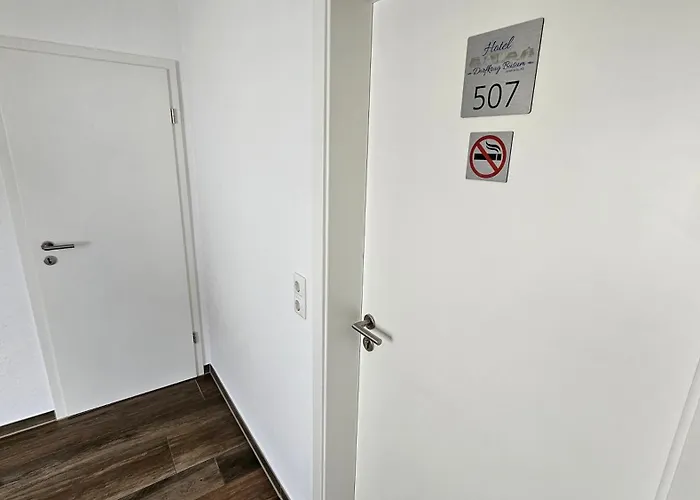 Hotel Dorfkrug Buesum - Guenstige Altbauzimmer Am Oland