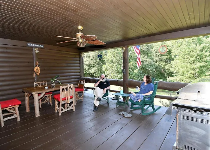 Mountain Meltdown - Pet Friendly, Grill, Wifi, Fire Pit, Ev Station -Shared Space - Grill, Fire Pit, Covered Porch, Fountain Pond
