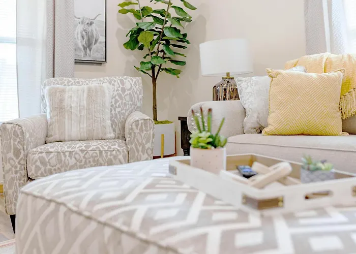 2Br 1Ba Remodeled House In Gray Community