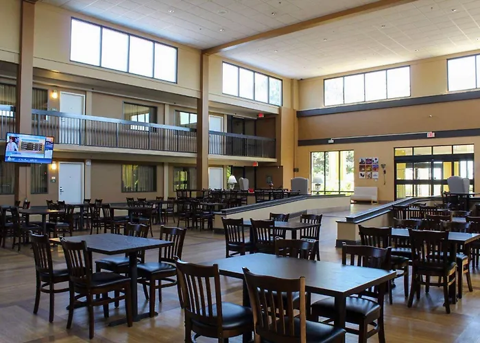 Ramada By Wyndham North Platte