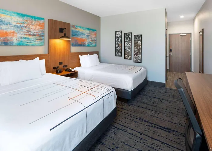 La Quinta Inn&Suites by Wyndham Dallas - Frisco Stadium