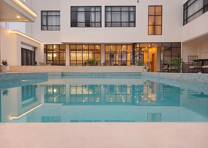 Hotel Gulmohar