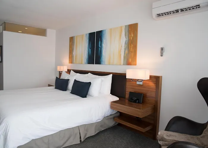 Qualicum Beach Inn