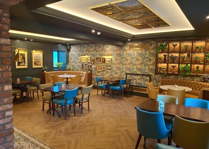 Adamson Hotel