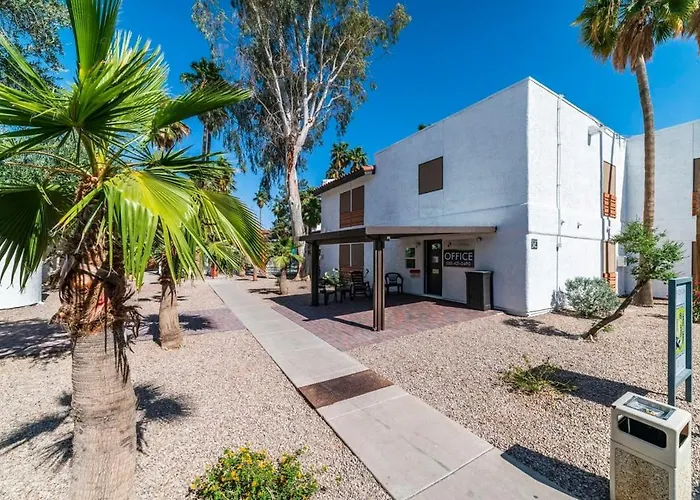 37A- Casa Grande Modern Condo 1Bd W Heated Pool