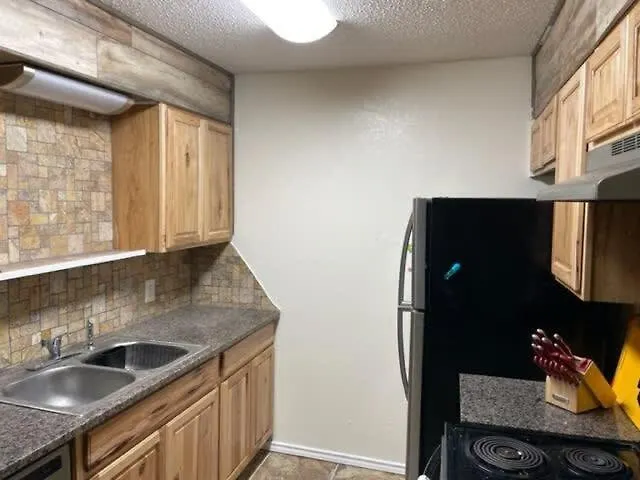Comfortable Downstairs 2 Bed Next To Fort Sill