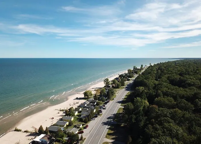 Beach Club Of Oscoda Beach House On Lake Huron