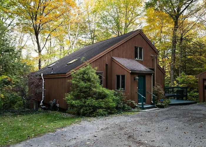 Stonebridge Cabin Modern Amenities, Enjoy Nature!