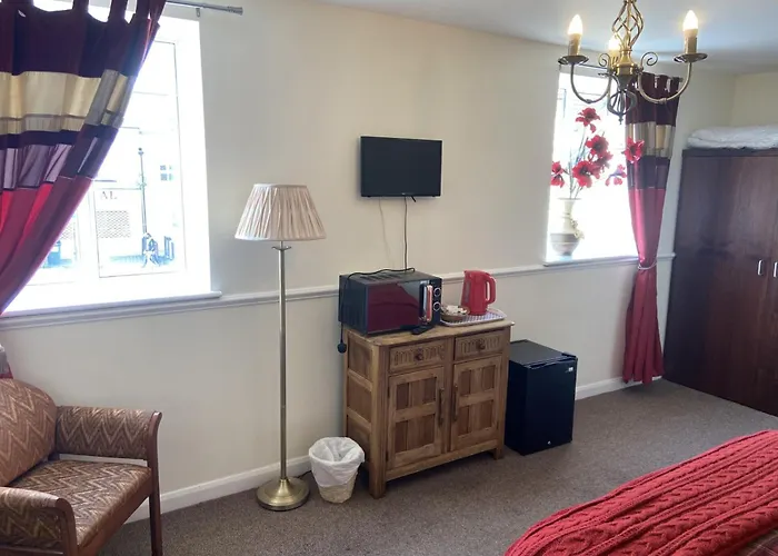 The Jolly Drayman Pub And Hotel