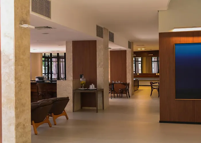 Executive Inn Hotel