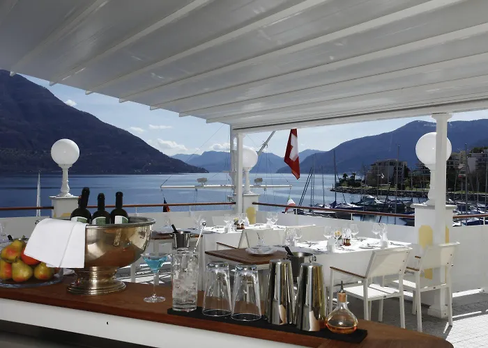 Holiday Hotel Yachtsport Resort Lago Maggiore
