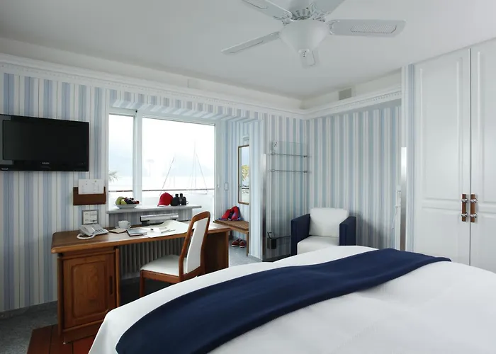 Holiday Hotel Yachtsport Resort Lago Maggiore