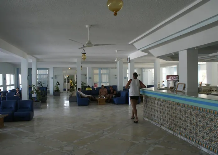 El Mouradi Club Selima