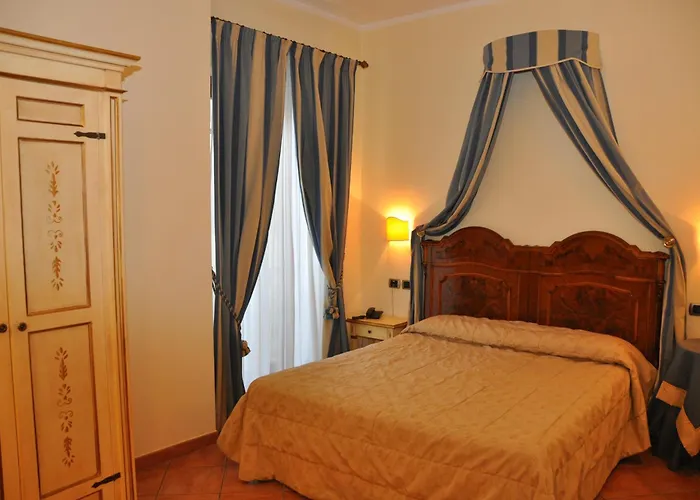 Hotel Urbano V