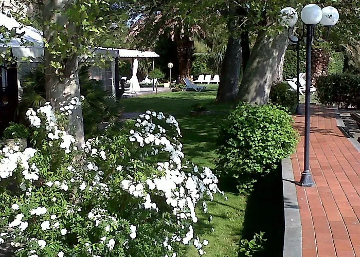 Hotel Eden Sul Lago